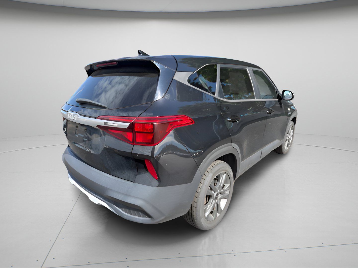 Used 2023 Kia Seltos LX AWD/4WD image 12