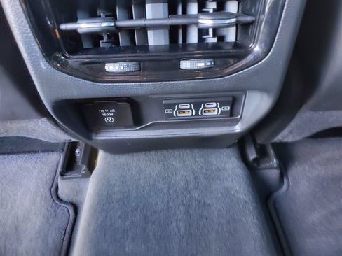 Used 2023 Jeep Grand Cherokee Altitude AWD/4WD image 37
