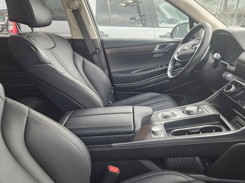 Used 2024 Genesis GV80 2.5T image 8