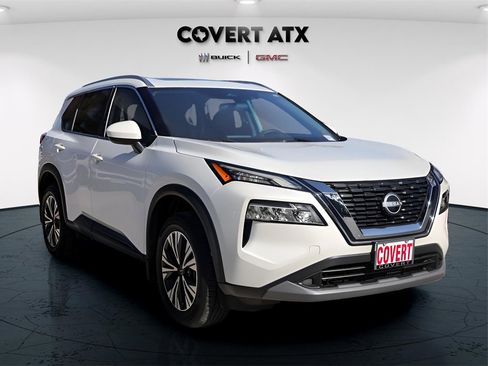 Used 2023 Nissan Rogue SV w/ SV Premium B Package image 9