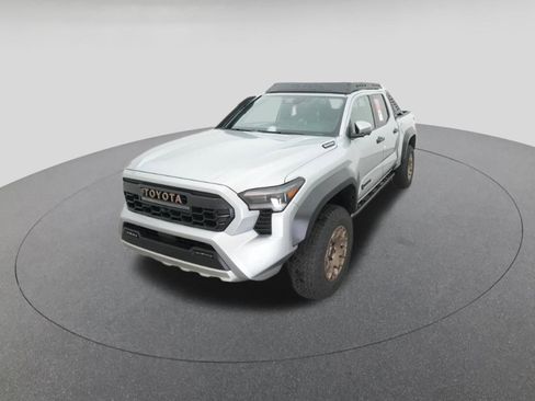 New 2025 Toyota Tacoma 4x4 Double Cab Hybrid image 16