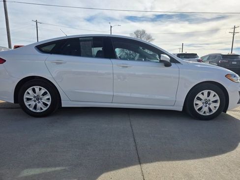 Used 2019 Ford Fusion S image 20