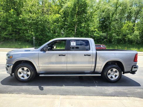Certified 2025 RAM 1500 Big Horn AWD/4WD image 7