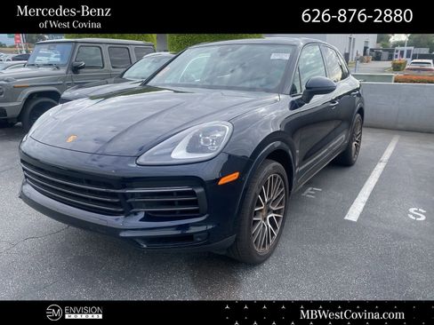 Used 2023 Porsche Cayenne AWD/4WD image 1