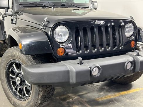 Used 2013 Jeep Wrangler Unlimited Sahara w/ Connectivity Group image 35