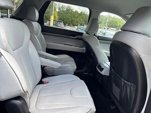 Used 2024 Hyundai Palisade SEL FWD image 12