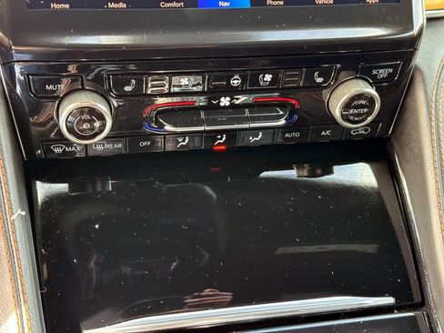 Used 2021 Jeep Grand Cherokee L Summit image 29