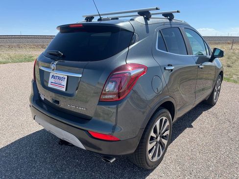 Used 2018 Buick Encore Essence FWD image 5