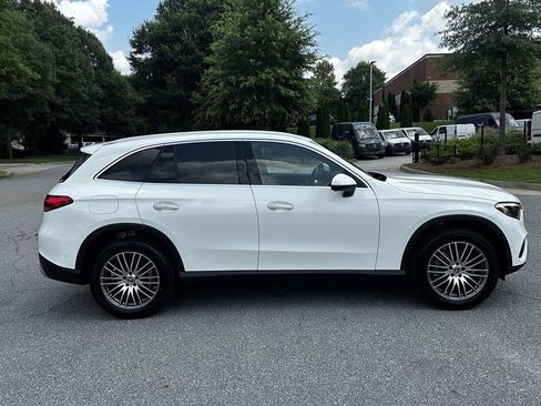 Certified 2026 Mercedes-Benz GLC 300 image 9