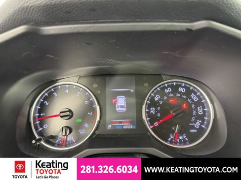 Certified 2020 Toyota RAV4 XLE Premium FWD image 27
