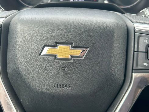 Used 2025 Chevrolet Blazer LT FWD image 35