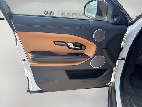 Used 2018 Land Rover Range Rover Evoque HSE Dynamic AWD/4WD image 18