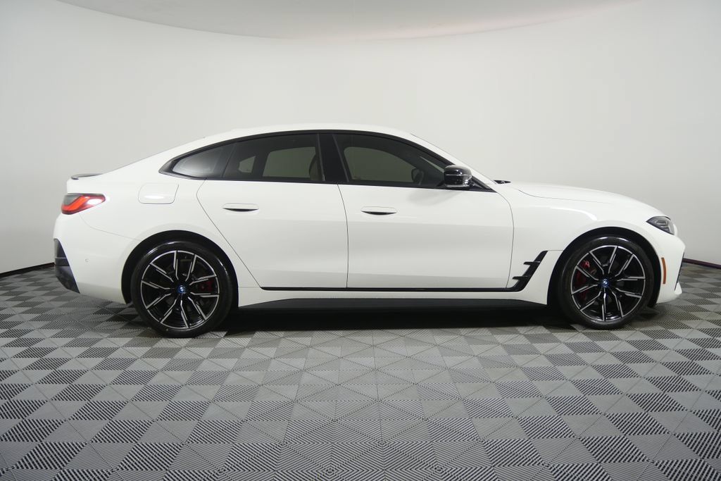 Certified 2023 BMW i4 eDrive40 w/ M Sport Package RWD image 3