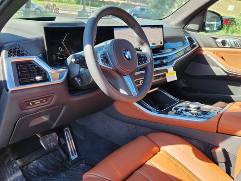 New 2026 BMW X5 xDrive40i w/ M Sport Package AWD/4WD image 11