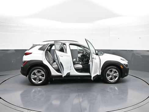 Certified 2023 Hyundai Kona SEL AWD/4WD image 40