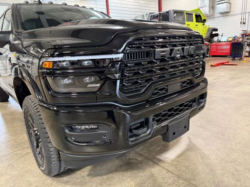 New 2025 RAM 2500 Limited image 2