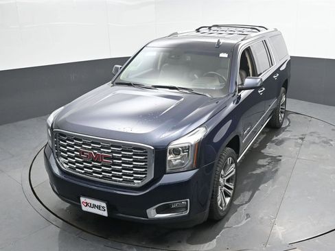 Used 2020 GMC Yukon XL Denali w/ Enhanced Security Package image 45