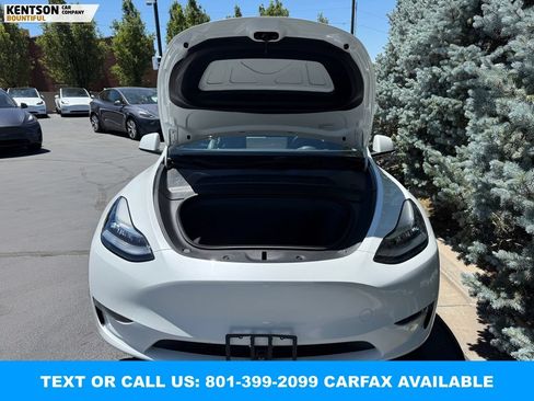 Used 2023 Tesla Model Y Long Range AWD/4WD image 31