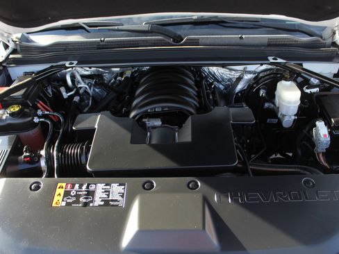 Used 2018 Chevrolet Tahoe LS image 6