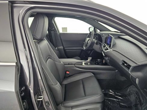 Certified 2025 Lexus UX 300h FWD image 10