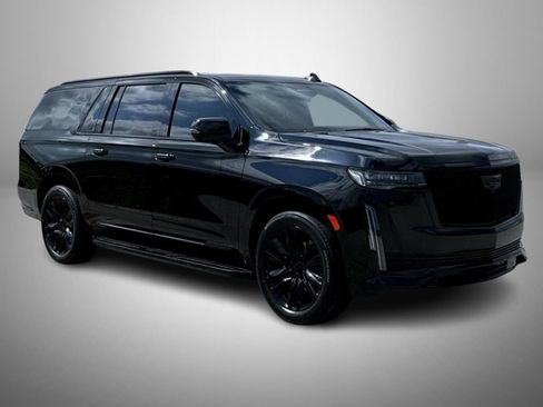 Certified 2024 Cadillac Escalade ESV Sport w/ Touring Package AWD/4WD image 3