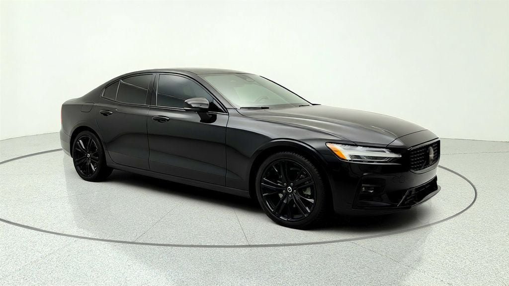 Used 2024 Volvo S60 B5 Plus w/ Climate Package AWD/4WD image 3