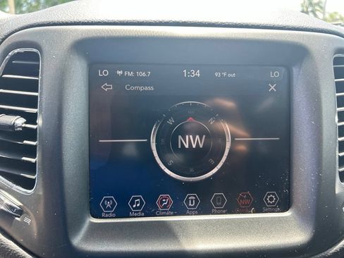 Used 2021 Jeep Compass Trailhawk AWD/4WD image 37