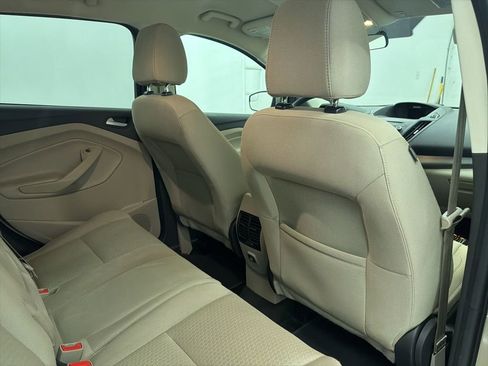 Used 2017 Ford Escape SE image 26