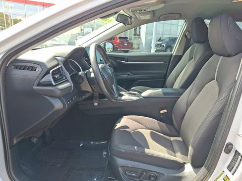 Certified 2022 Toyota Camry LE FWD image 14