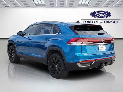 Used 2024 Volkswagen Atlas Cross Sport SE FWD image 3