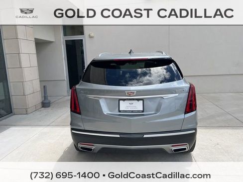 Used 2024 Cadillac XT5 Premium Luxury w/ Technology Package FWD image 3