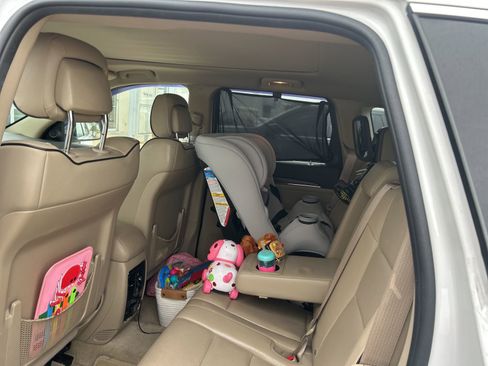 Used 2015 Jeep Grand Cherokee Overland w/ Advanced Technology Group image 16