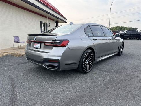 Used 2020 BMW 740i xDrive w/ M Sport Package AWD/4WD image 5