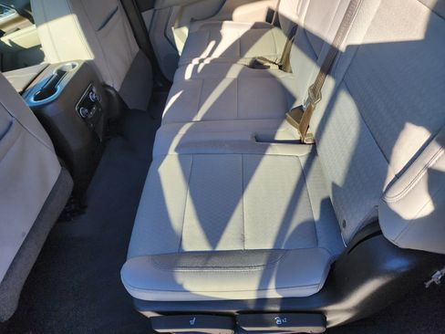 Used 2021 Chevrolet Suburban LS image 13