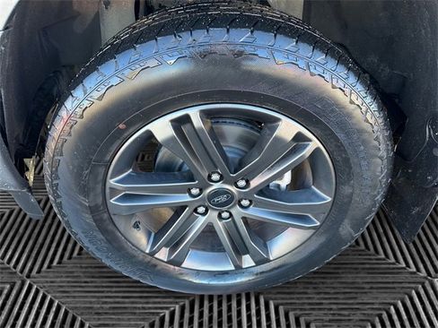 Used 2022 Ford F150 XLT w/ Equipment Group 302A High image 14