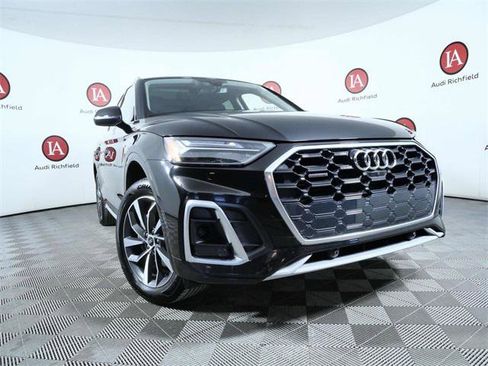 Used 2024 Audi Q5 2.0T Premium Plus w/ Premium Plus Package image 2