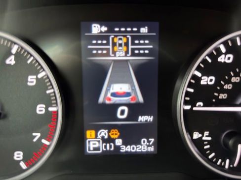 Used 2024 Subaru Crosstrek 2.5i Limited AWD/4WD image 15