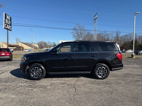 Used 2024 Ford Expedition XLT AWD/4WD image 9