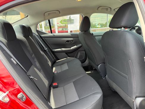 Used 2024 Nissan Sentra SV FWD image 18