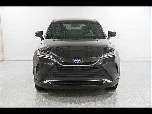 Used 2022 Toyota Venza Limited AWD/4WD image 2