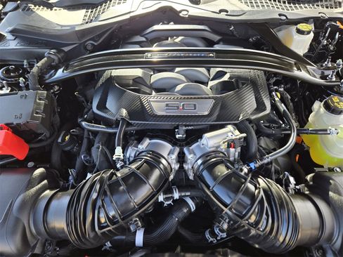 Used 2024 Ford Mustang Dark Horse image 37