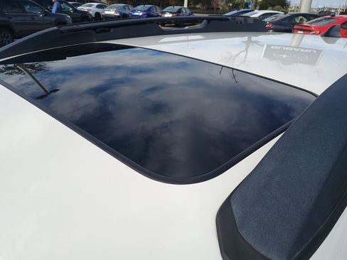 Used 2018 Subaru Outback 2.5i Limited image 9