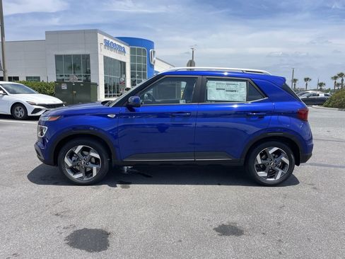 New 2025 Hyundai Venue Limited image 6