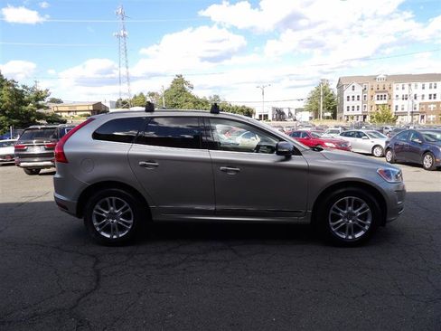 Used 2015 Volvo XC60 T5 w/ Proximity Package image 7