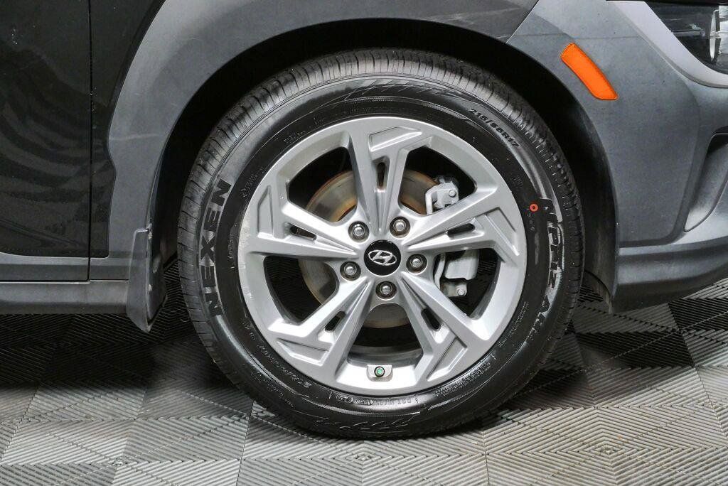 Used 2022 Hyundai Kona SEL FWD image 34