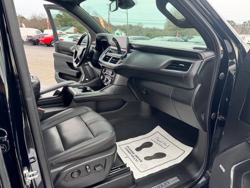 Used 2023 Chevrolet Suburban RST w/ Luxury Package image 11