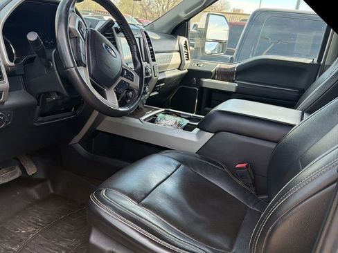 Used 2019 Ford F350 Lariat w/ Lariat Value Package image 6