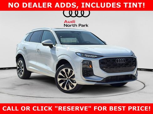 New 2026 Audi Q3 quattro 2.0T AWD/4WD image 1