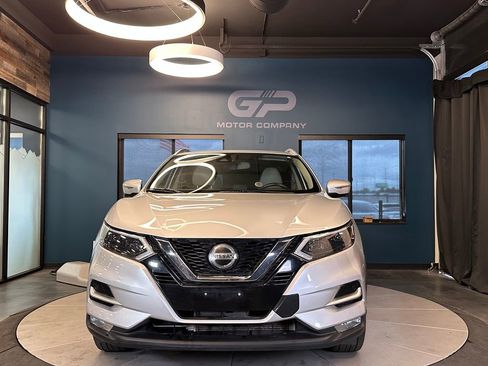 Used 2020 Nissan Rogue Sport SL w/ Premium Package FWD image 8