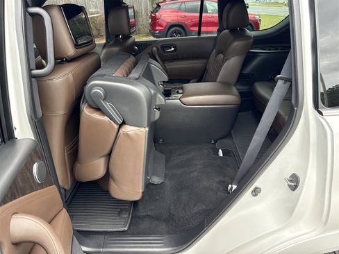 Used 2023 Nissan Armada Platinum w/ Captain's Chairs Package image 12